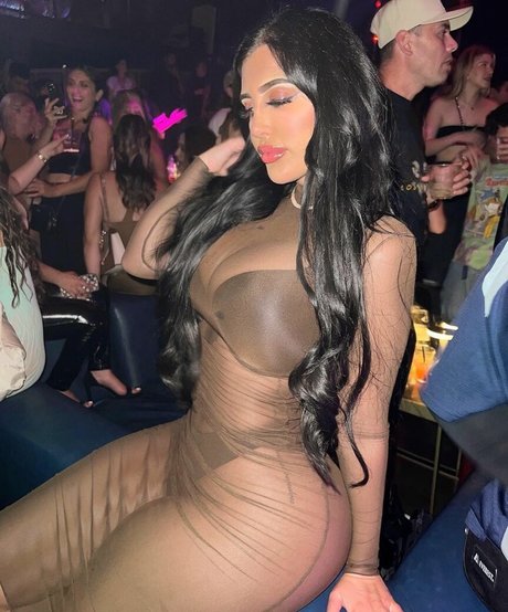 Danielle P model heiße bilder