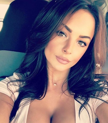 asiatische zwillings-onlyfans top erotische foto