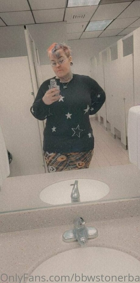 bbwstonerdoll top nackt fotos