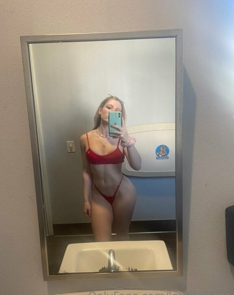 Lexi Kaizer nackten foto