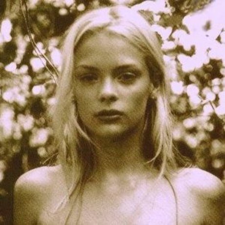 Jaime King erwachsene pornographische fotos