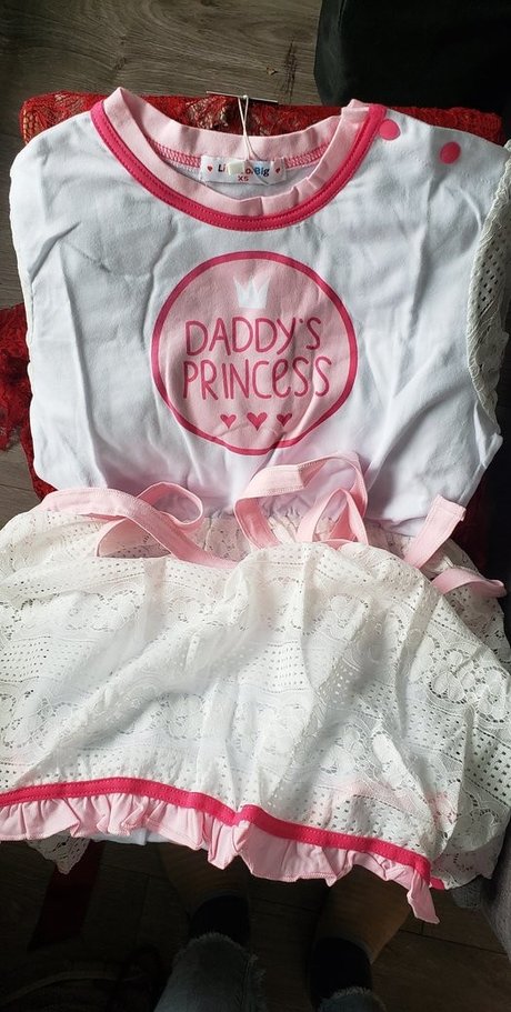 Katherine Ramdeen schöne nette foto