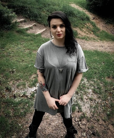Emma Blackery nackt porno bild