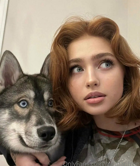 renatarifree xxx pornographische bild