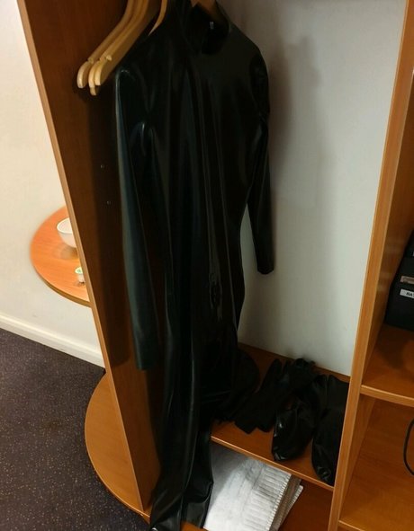 neonlatex model erotische galerien