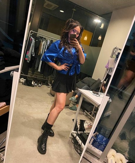 Yinsu Collins pornostar erwachsene bild