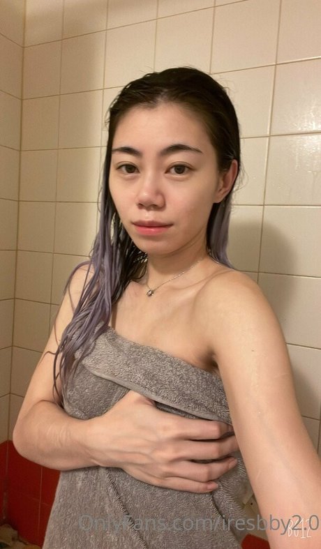 iresbby2 0 erotische erwachsene foto