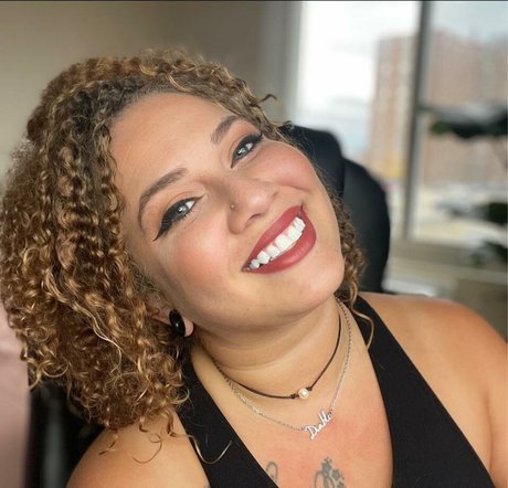 Goddess Dystopia model hübsche fotos