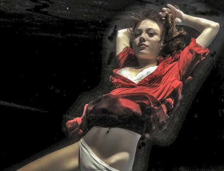 Ilgin Utin hd sexy bilder