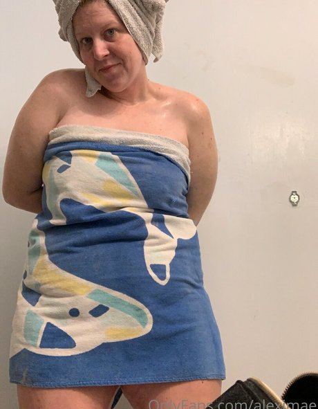 aleximae perfekte nackte archiv