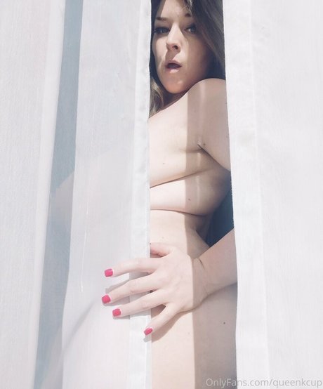 queenkcup nackt nette bild