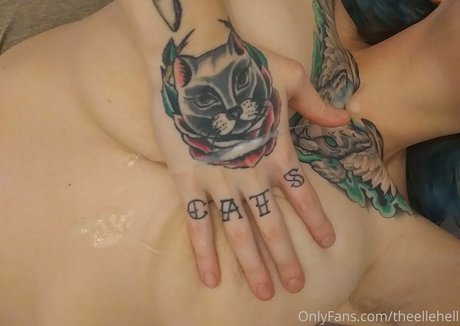 theellehell heiße schöne bild