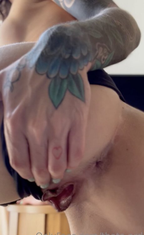 dünne asiatische teenager-onlyfans xxx freie bild