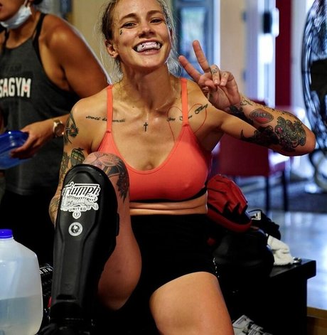 Jessy Jess freie perfekte bilder