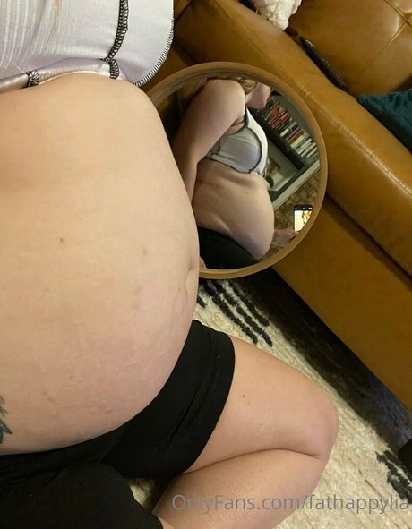 fathappylia nacktheit kunst foto