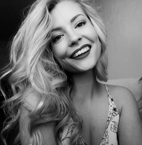 Laura Nieminen perfekte exklusive archiv