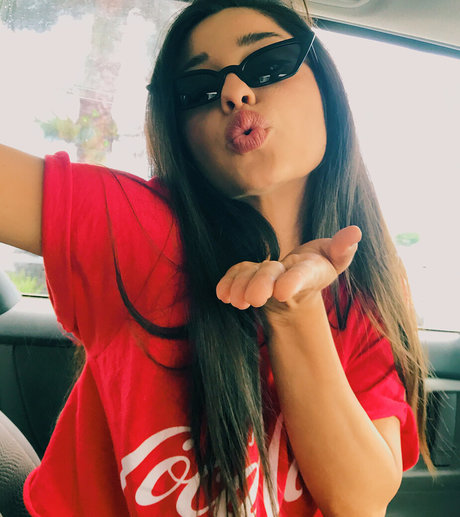 Yvette Monreal sexy erotische bild