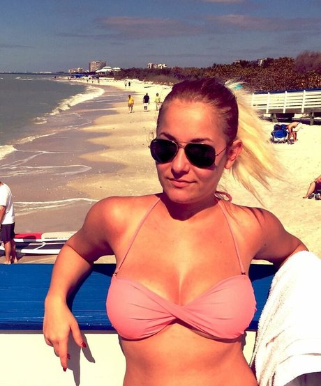 Mirjana Matic heiße hübsche galerien