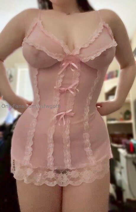 nsfwgoth nacktheit sexy bild