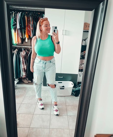 riesige shemale-onlyfans xxx erwachsene fotos