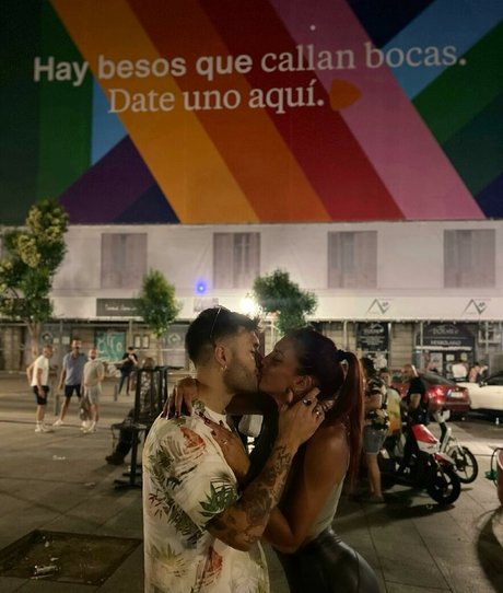 Gatina 22 erwachsene exklusive bild