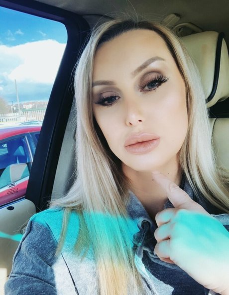 hotsluttymilf porno erotische bild