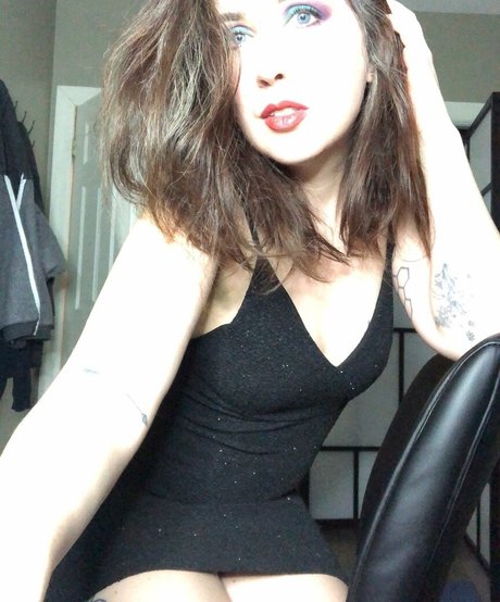 Viola Volta top foto