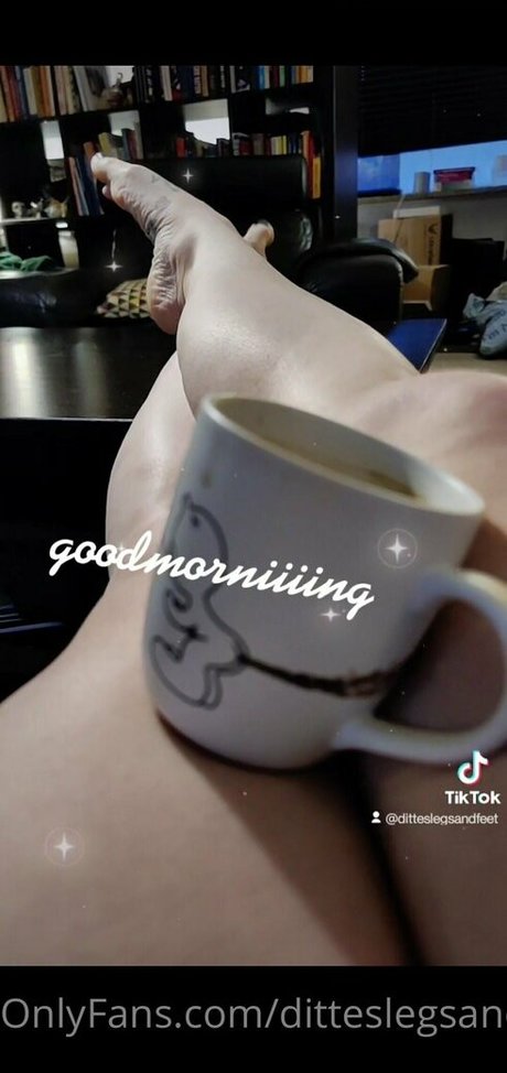 ditteslegsandfeet schauspielerin sexy fotos