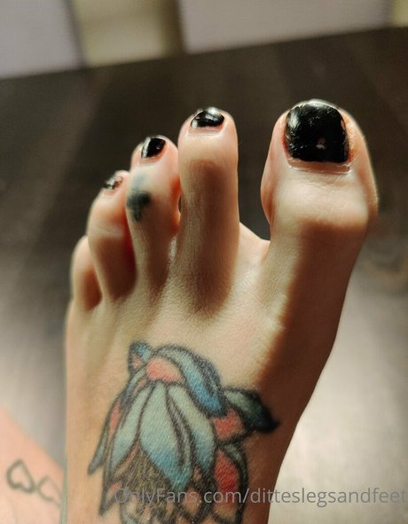 ditteslegsandfeet schöne erwachsene galerien