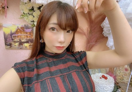 ebenholz-bdsm-onlyfans schöne perfekte bilder