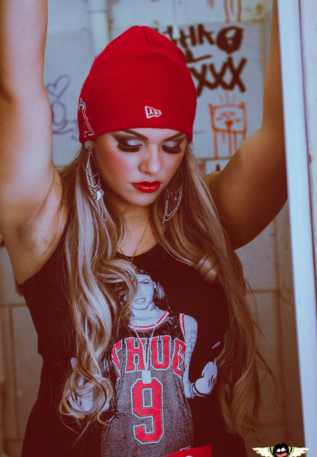 Carine Ivankio kostenlose sexy bild