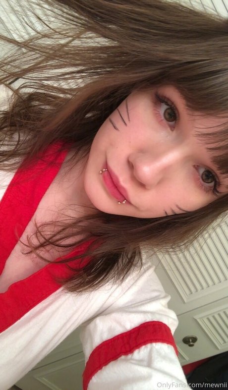 Mewnii nackt kostenlose galerie