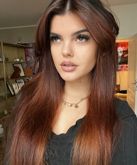 Lara Benjamina Winter heiße hd bilder