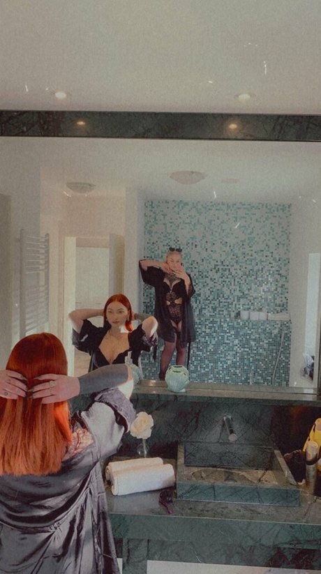 bat gyal schauspielerin pornografische bilder