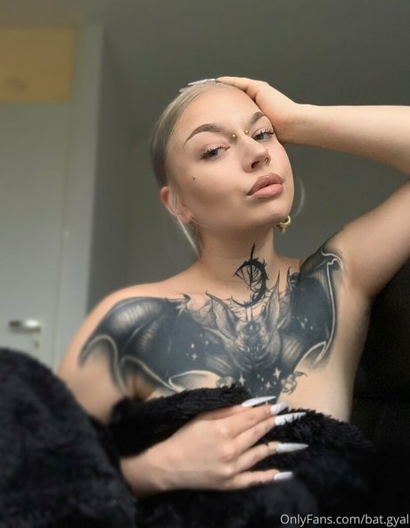 bat gyal pornostar heiße bild