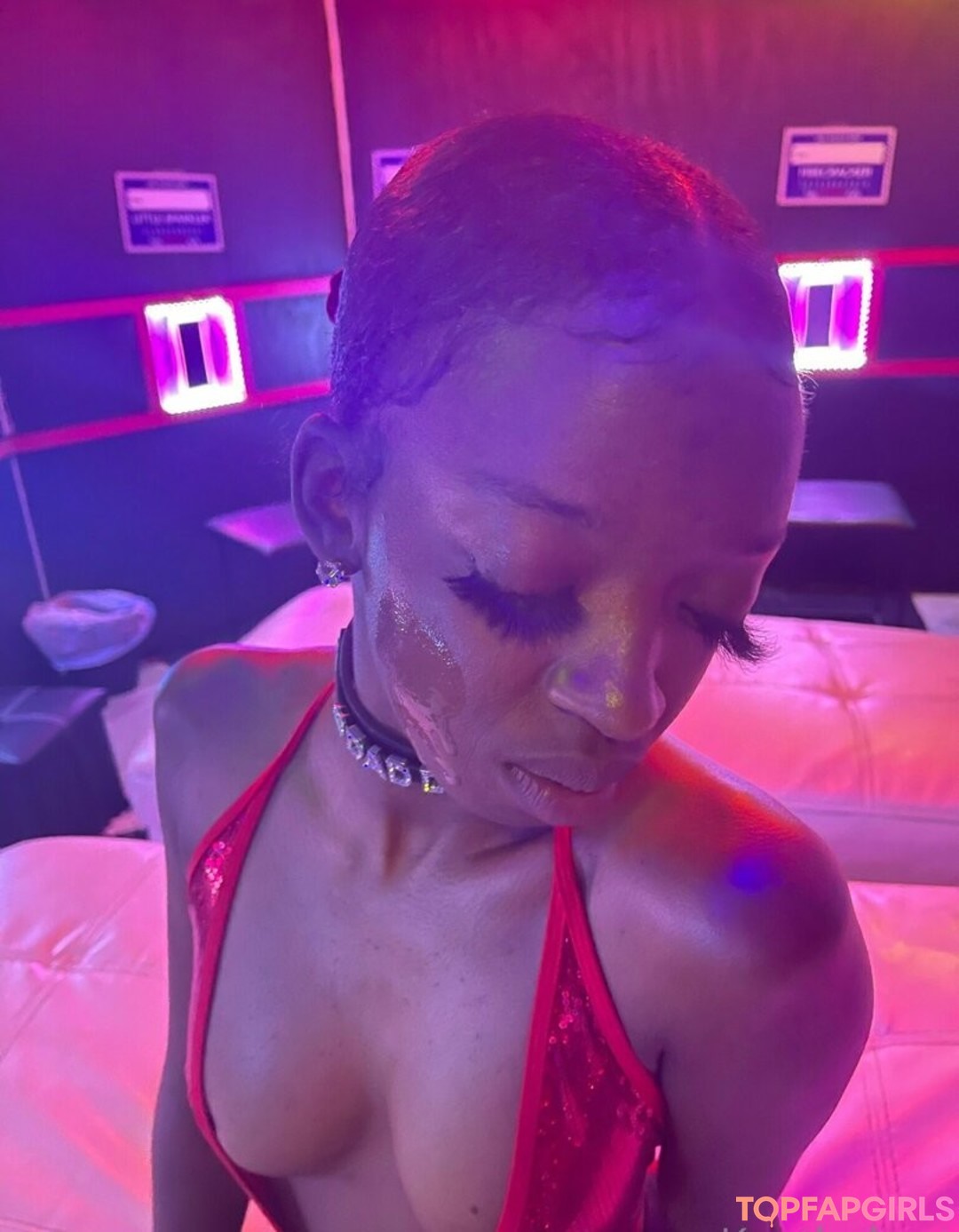 kaethebratdoll schöne nacktheit fotos