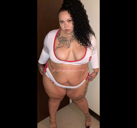 inky hermosa model pornographische bild