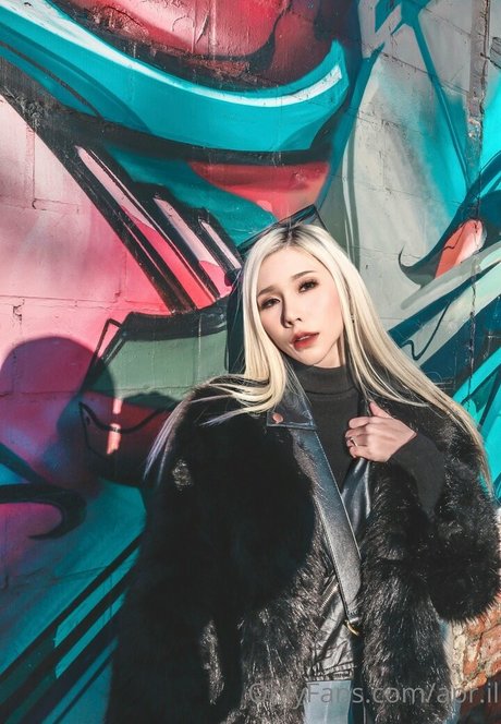 Apr il nacktheit pornographische bild