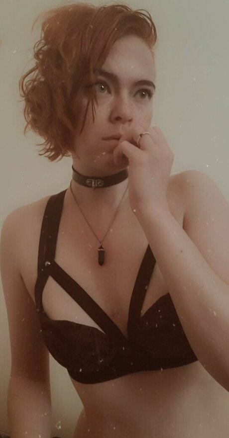 naughtylittlekitten93 sexy schöne archiv