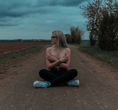 sari safari32 erotische kostenlose bilder