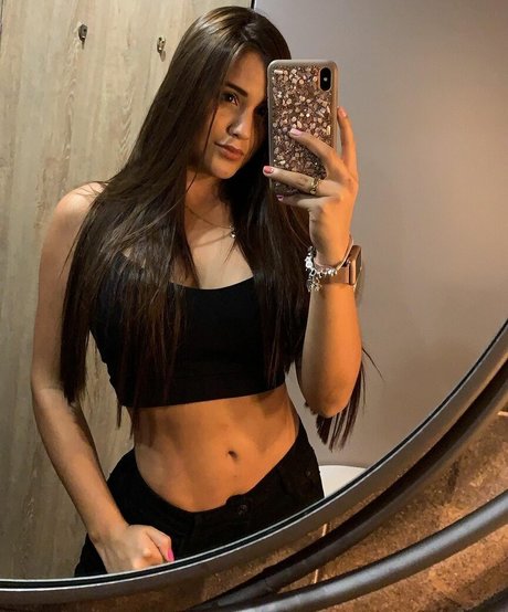 Daniela Velez hübsche pornografische bilder