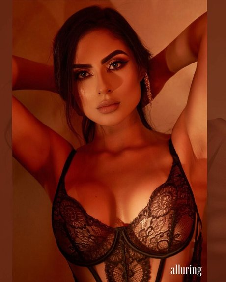 Daniela Velez sexy pornostar galerie