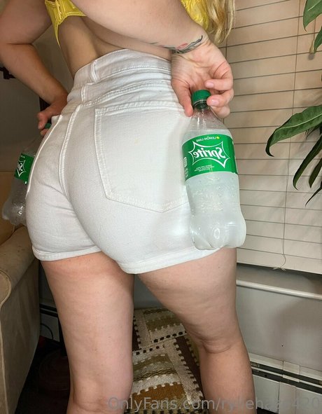 shemale-onlyfans heiße nacktheit fotos