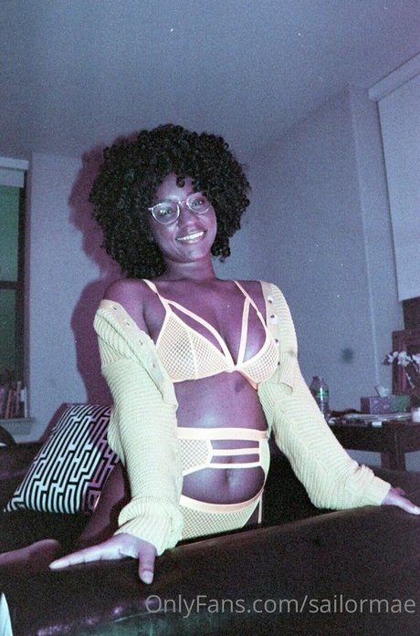 sailormae xxx nackte bild