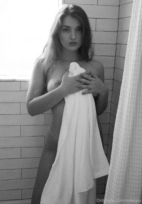 SolelyLu model hd galerie