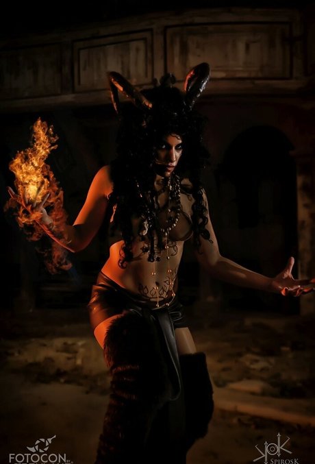 Ailiroy schauspielerin schöne foto