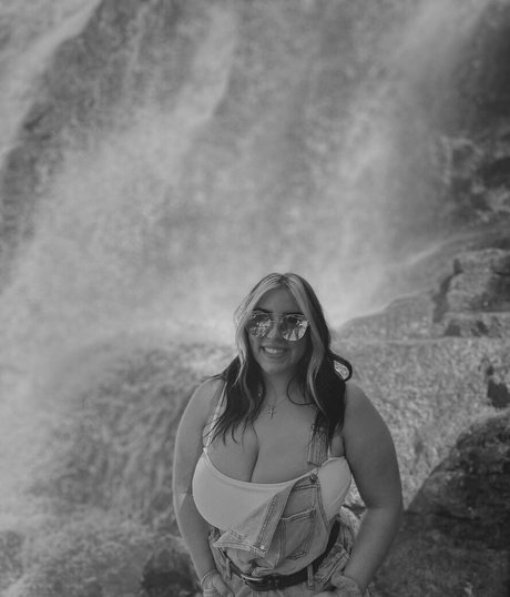 Isabelle Maltais top nacktheit foto