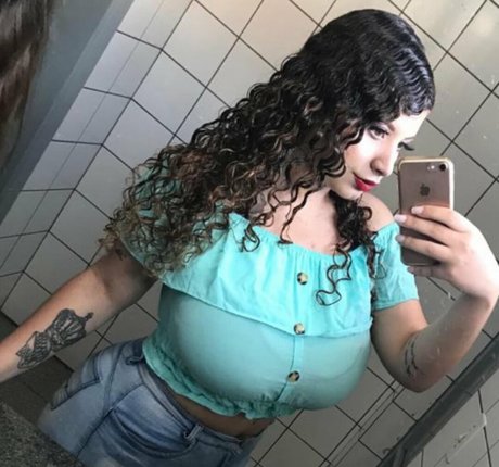 nackte rothaarige onlyfans erwachsene akt fotos