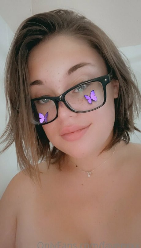 fayeexxx schauspielerin kunst archiv