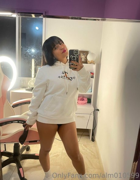 alm010599 exklusive akt fotos